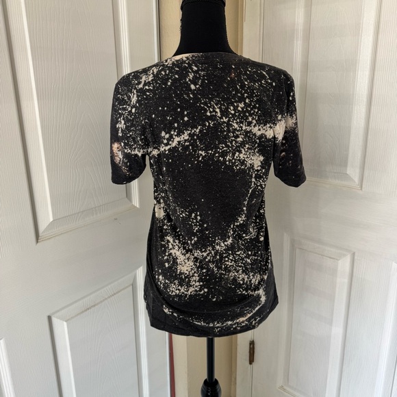 There's some Hos in this house Bleached Short Sleeve Shirt - Picture 5 of 11